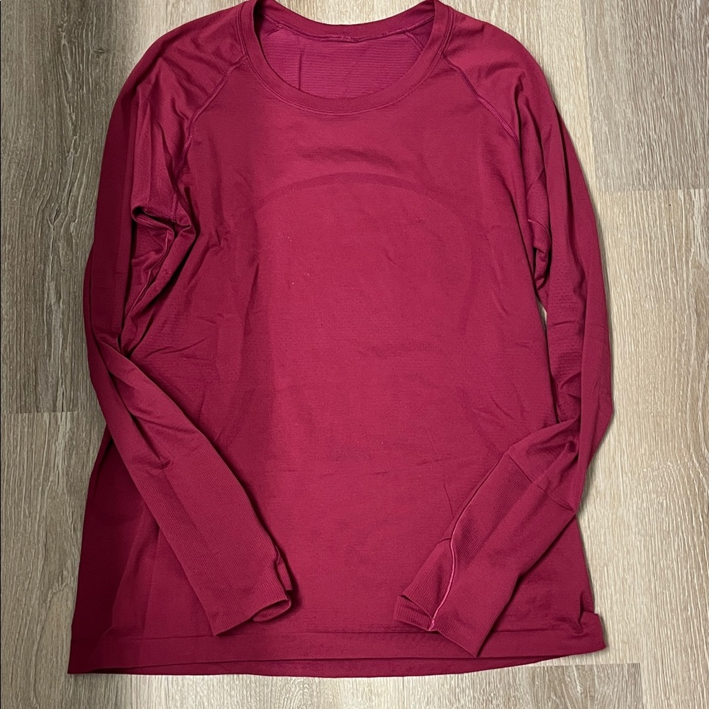 Lululemon Swiftly long sleeve (hip length)